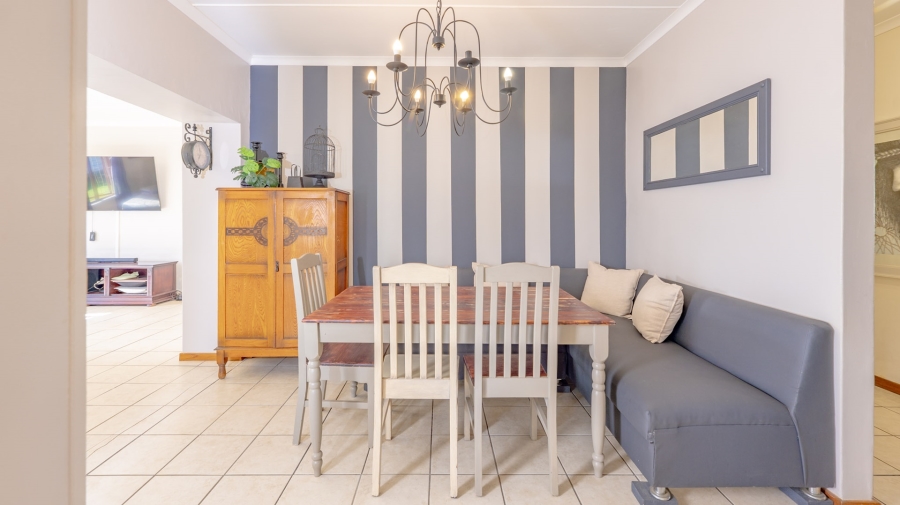 4 Bedroom Property for Sale in Bredasdorp Western Cape